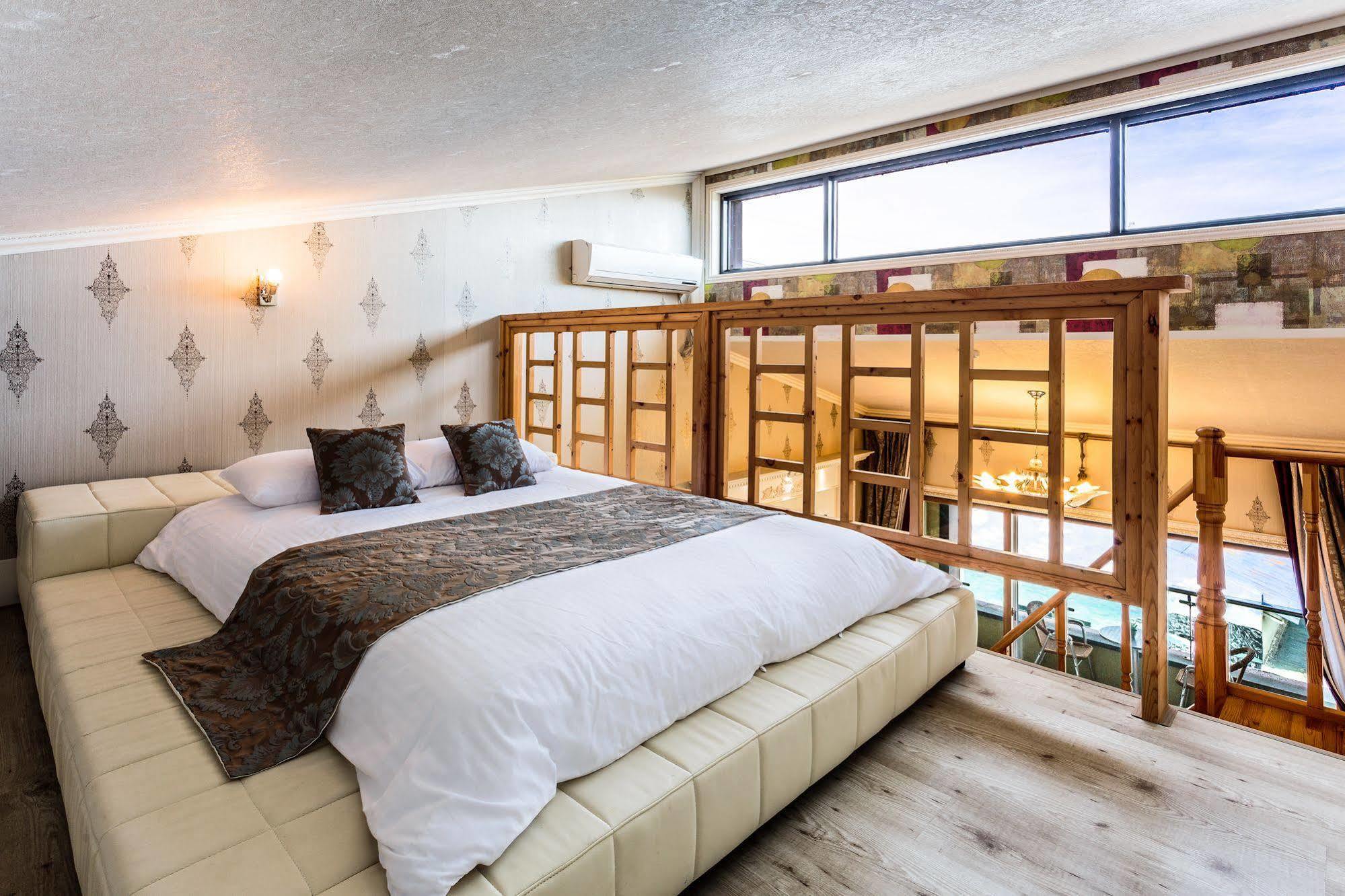 Cadelhas Hotell Jeju Exteriör bild