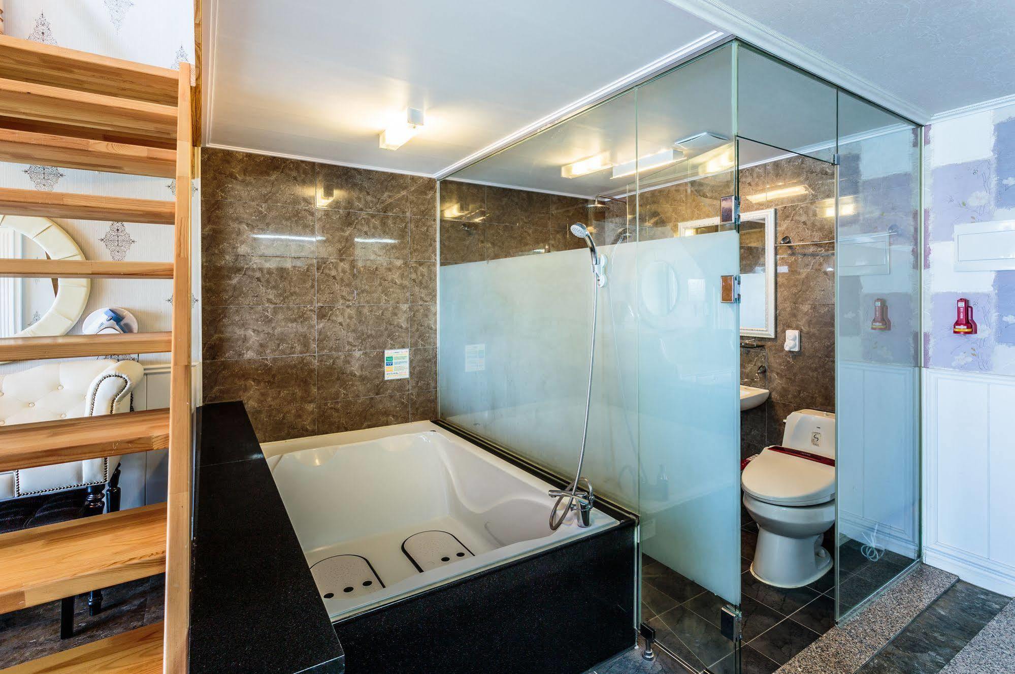 Cadelhas Hotell Jeju Exteriör bild